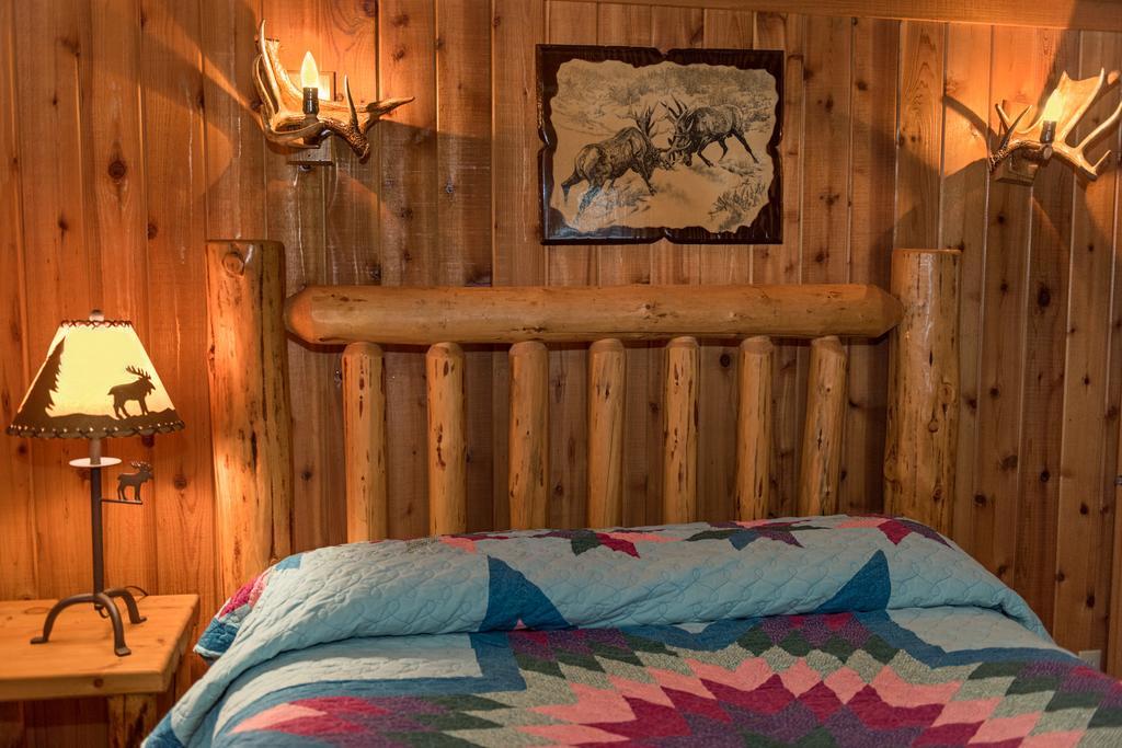 Western Pleasure Guest Ranch Sandpoint Exterior photo