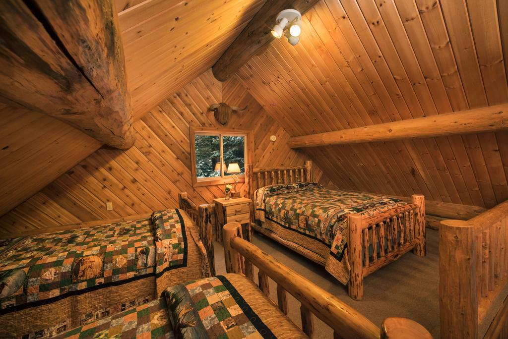 Western Pleasure Guest Ranch Sandpoint Exterior photo